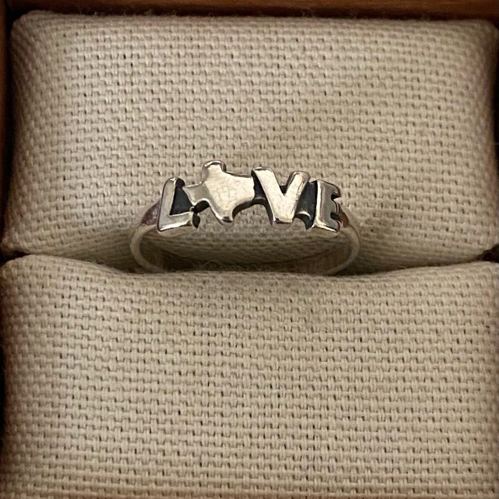 James Avery Retired Texas Love Ring